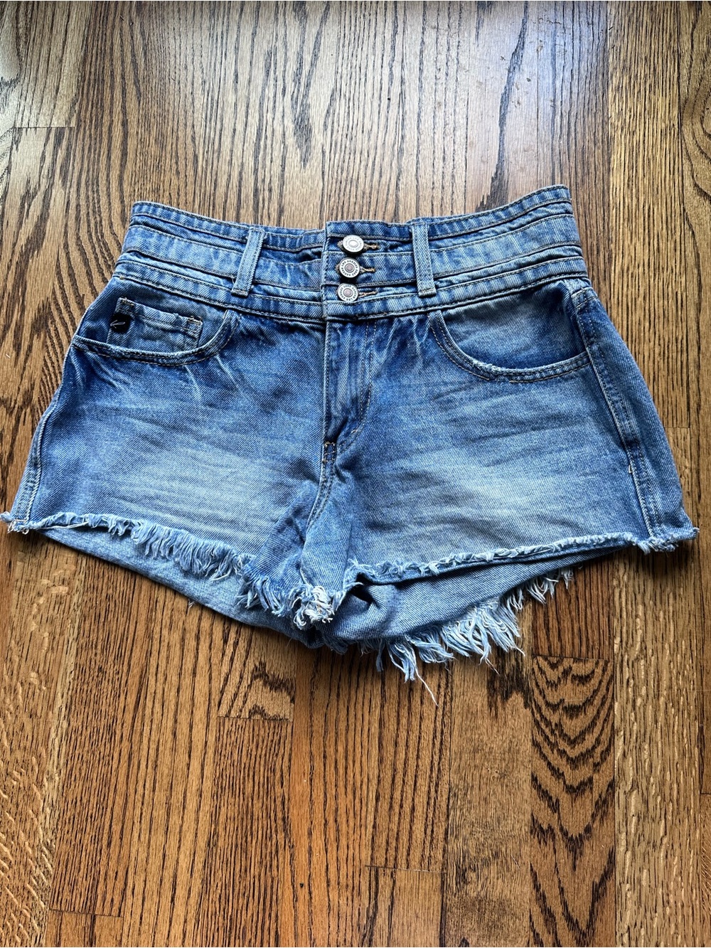KanCan Denim Cutoff Shorts Size 3, 25 Light Wash High Rise